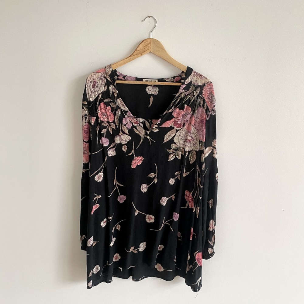 Billabong floral blouse